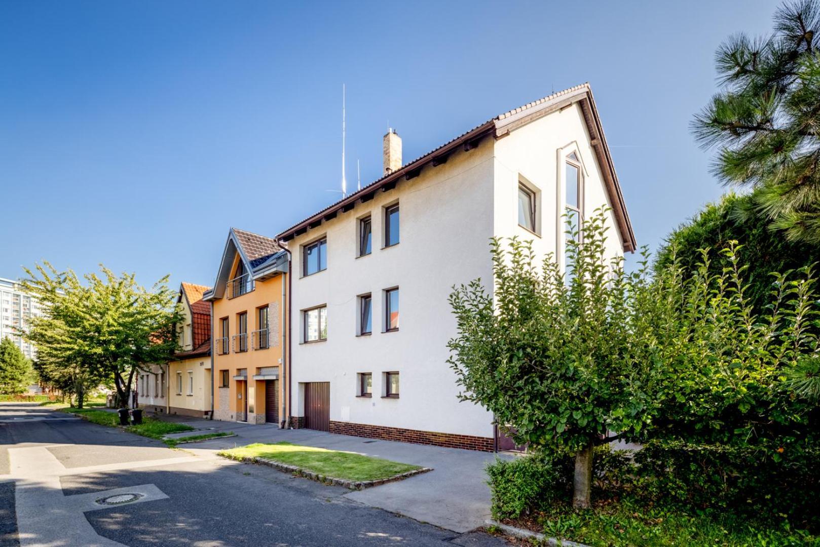 A.V.E. Pension Kliska Prague Exterior photo